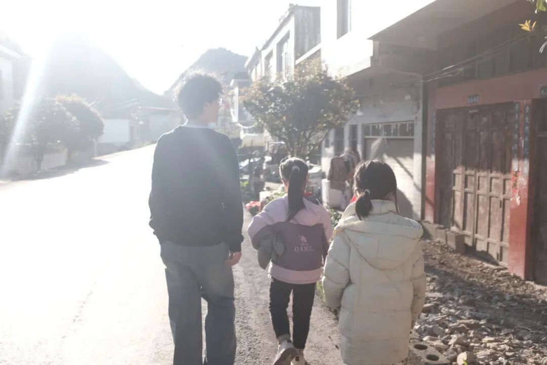 在遥远的地方,我看到了什么——山村中的摄影课